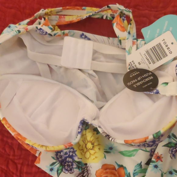 NWT Torrid two piece swimsuit 👙 size 00 - Picture 4 of 6